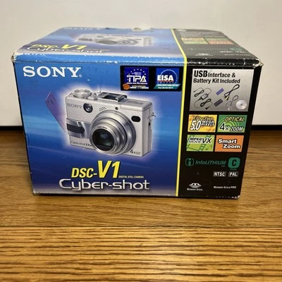 Sony Cyber Shot DSC-V1 Camera Made in Japan in Original Sony Retail Box - Image 1 of 4