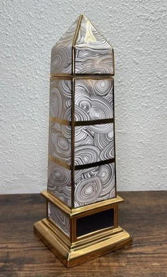 Jonathan Adler - Caja de fósforos de chimenea obelisco Foto 1 de 4