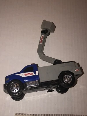 Hasbro Tonka Toughest Minis Utility Truck Flashing Lights Sounds 2008 Toy - Image 1 of 4