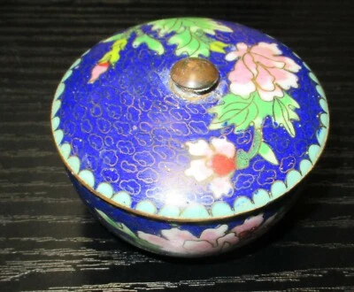 ANTIGUA CAJA TARRO CUENCO FLORAL ESMALTE AZUL CLOISONNE BRONCE CHINO SIGLO XIX Foto 1 de 4