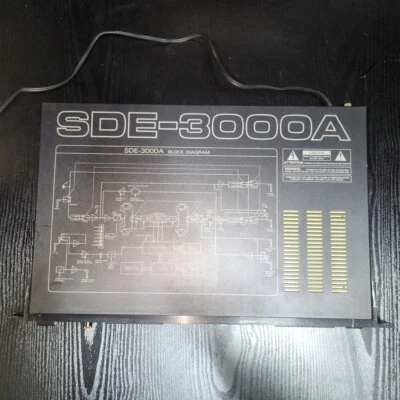 Roland SDE-3000A Digital Delay Echo Effect Processor Rack Good GP - Image 1 of 4