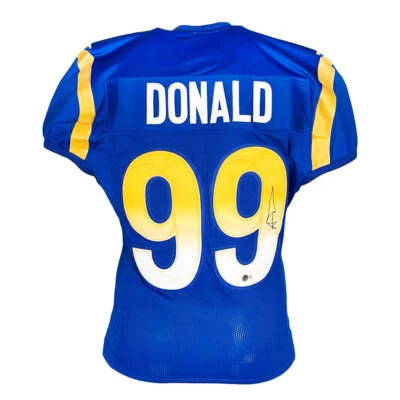 Camiseta de fútbol americano estilo juego azul firmada por Aaron Donald de Los Ángeles (Beckett) Foto 1 de 3