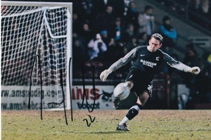 SCUNTHORPE HAND SIGNED JOSH LILLIS 6X4 PHOTO. - Picture 1 of 1