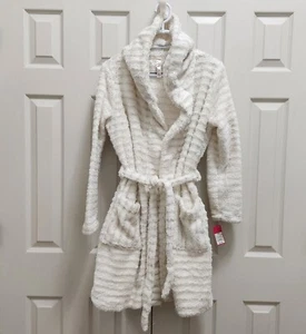 Women's NWT Xhilaration Plush Hooded White Metallic Belted Robe w Pockets Sz XS - Picture 1 of 8