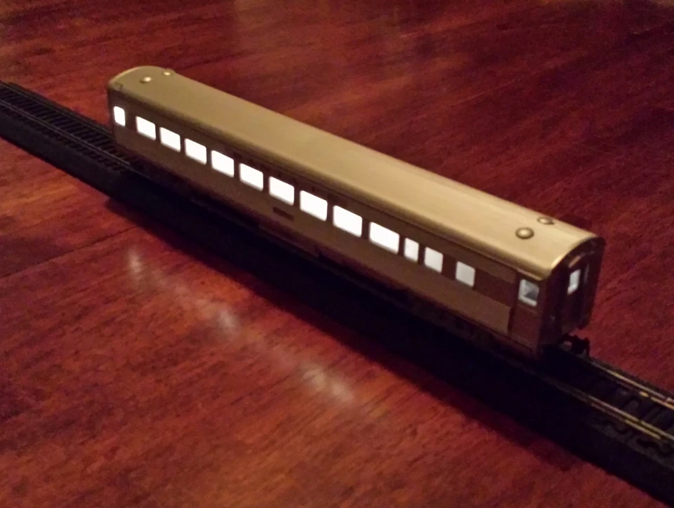 Model RR Coach LED lighting kit. Constant intensity, non-directional, DC or DCC - Image 1 of 2