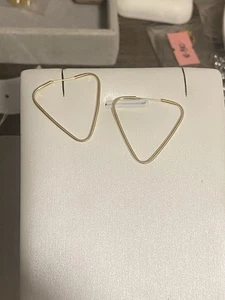 Real 18K Saudi Gold Earrings - Picture 1 of 2