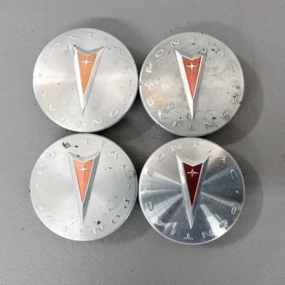 05-12 Grand Prix 06-09 Juego de 4 tapacubos centrales de rueda de fábrica Torrent 9593169 Foto 1 de 4