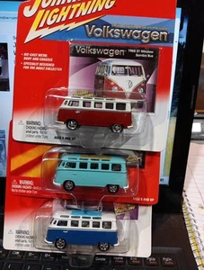 JOHNNY LIGHTNING VOLKSWAGEN 21 WINDOW BUSES LOT OF 3 Mint Cards - Picture 1 of 4