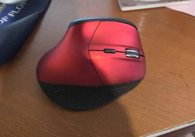 KINGTOP 2.4G Wireless Vertical Ergonomic Optical Mouse Red - Image 1 of 4