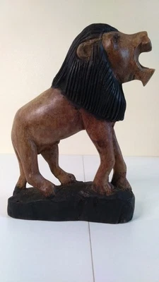 Statuette Rugissant Lion En Bois Massif Sculpté - Sculpture Art Africain Tribal - Photo 1/4