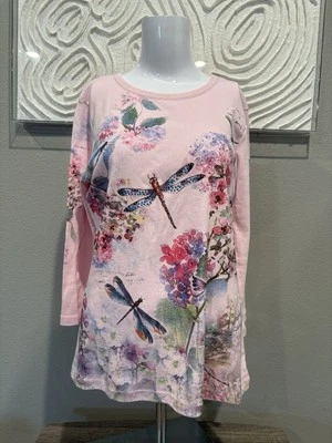 Morning Sun women’s M light pink floral dragon fly 3/4 sleeve pullover shirt - Image 1 of 4