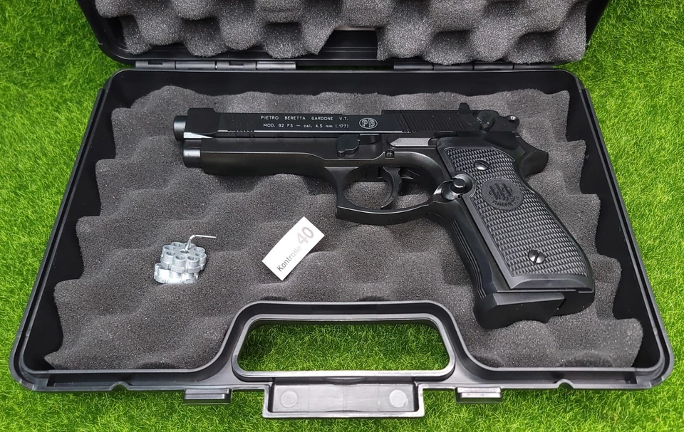 Umarex Beretta M92 FS CO2 Pellet Air Gun Pistol, 425FPS, 8 Rounds - 2253000