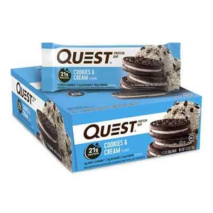 Barra de proteína Quest Cookies & Cream 2,12 oz (paquete de 12) - Imagen 1 de 6