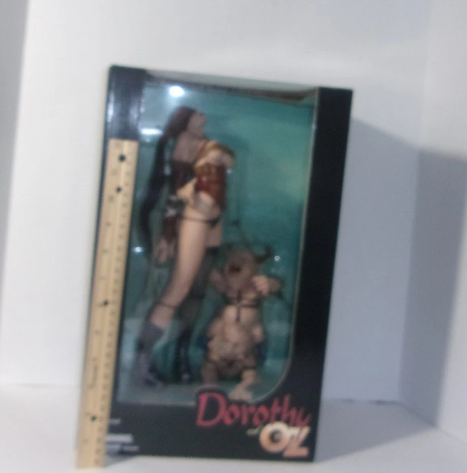Figura Dorothy McFarlane Twisted Land of Oz 12 pulgadas - SELLADA Foto 1 de 1