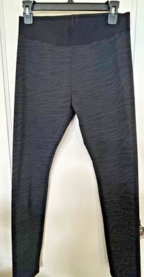 NWT - HUE PONTE LEGGINGS, ZEBRA PRINT W/WIDE ELASTIC WAIST, SIZE M, MODEL U14774 - Image 1 of 4