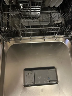 Lavastoviglie Candy Incasso CDI 1L38 - Immagine 1 di 4