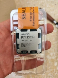 AMD Ryzen 7 7700 (8x 3,8 GHz) So. AM5 Tray - no dissipatore AMD Ryzen 7 7700 - Afbeelding 1 van 2