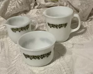3 Piece Pyrex Spring Blossom Cream and Sugar with Plastic Lid Crazy Daisy Green - Picture 1 of 12