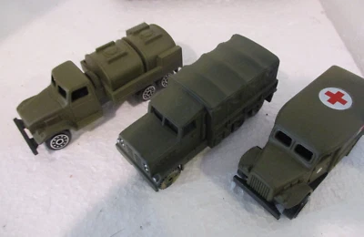 3 ПЛАСТИКОВЫХ АРМЕЙСКИХ ВОЕННЫХ ГРУЗОВИКА США - 3 1/2 ДЮЙМА В ДЛИНУ - ОТЛИЧНОЕ СОСТОЯНИЕ ТОВАРА - Изображение 1 из 4