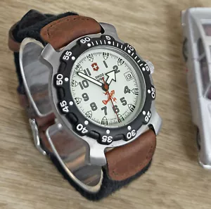 Victorinox SWISS ARMY Ascent 36077 Vintage 1990er Edelstahl Leder 37mm Uhr - Bild 1 von 4