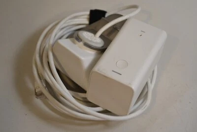 Cámara de seguridad inalámbrica para el hogar Xfinity SCHC2AEW blanca XCAM2 Foto 1 de 4