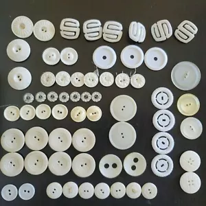 65 VTG Buttons Lot Medium to Large Two-Hole Matching Button Lot - Picture 1 of 12