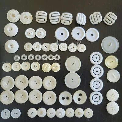 65 VTG Buttons Lot Medium to Large Two-Hole Matching Button Lot - Image 1 of 4