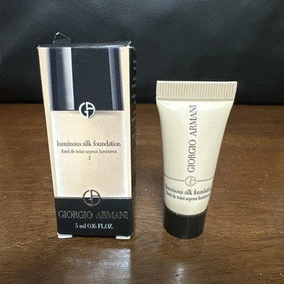 Giorgio Armani Luminous Silk Foundation Shade 2 Travel Sample 5ml .16oz - Image 1 of 2