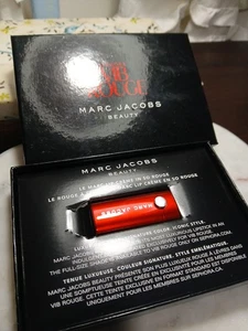 MARC JACOBS: ROSSETTO LE MARC. MINI. "SO ROUGE" nuovo con scatola - Foto 1 di 2