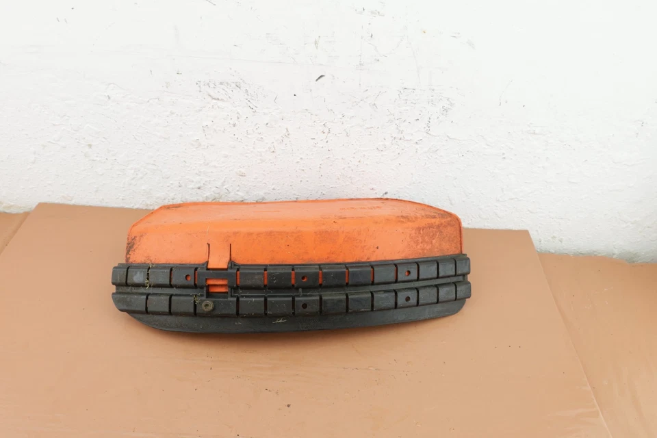 Deflector de césped Stihl FS 44 cuerda OEM 41197134500 Foto 1 de 4