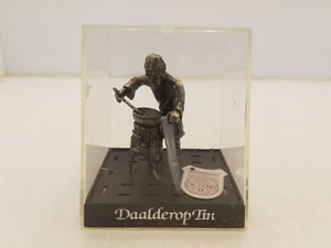 ROYAL HOLLAND KONINKIJKE DAALDEROP PEWTER FIGURINE TIN MINIATURE MAN COOKING NIB - Picture 1 of 11