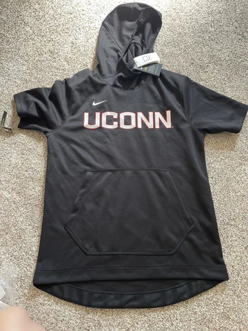 Nike UCONN Spotlight Short Sleeve Pullover Hoodie Men's M Basketball AT5406-010 Cover