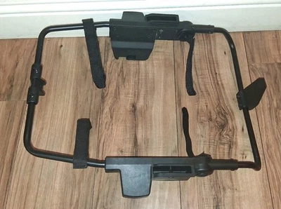 Adaptador de asiento de coche para bebé Babylist Mockingbird Foto 1 de 4