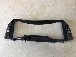 New Old Stock Genuine GM Front Grille Baffle Part #84073557. - Picture 1 of 10