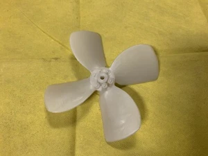 U-Line Ice Maker Fan Blade Part Number 5188. also fits Dometic and Instamatic. - Foto 1 di 3
