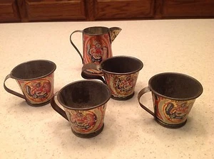 Vintage Tin Litho Tea Set Squirrels Nuts Girl 5 Pieces Unique - Foto 1 di 9