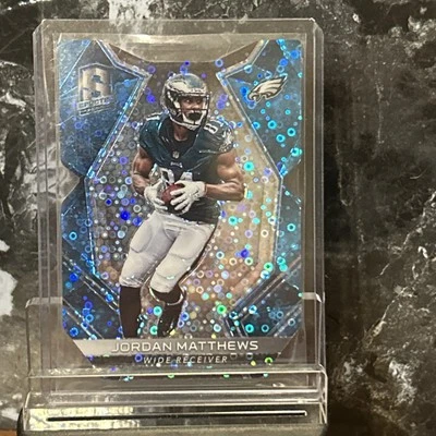 2017 Panini Spectra Neon Blue Prizm Die-Cut /35 Jordan Matthews #11 - Image 1 of 2