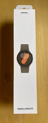 Sealed / Brand New Samsung Galaxy Watch 7  SM-L300 Green 40MM GPS Bluetooth - Image 1 of 4