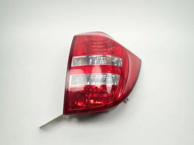 FEU ARRIERE DROIT 924021H300 KIA CEE-D 1 SW phase 1 (11/2007 09/2009) - Photo 1/4