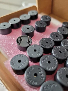 50 Pcs PIEZO BUZZER 3V-30V. 80 dB, 4 kHz - Picture 1 of 2
