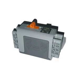 LEGO 8881 Power Functions Battery Box, Takes 6AA Batteries - Picture 1 of 8