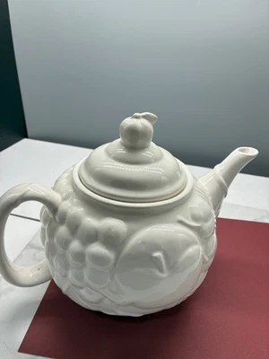 Tetera de cerámica blanca de gres Rose Garden Foto 1 de 4