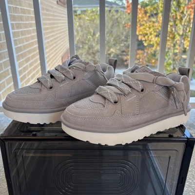 Zapatos UGG Lo Lowmel Fogata Gris Gamuza Informal Estilo de Vida Tenis Tallas para Mujer Foto 1 de 4