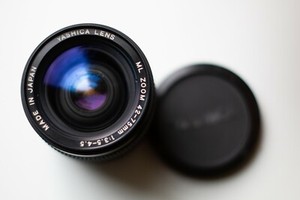 Yashica ML Zoom 42-75mm f/ 3.5-4.5 Lens C/Y Vintage Old 