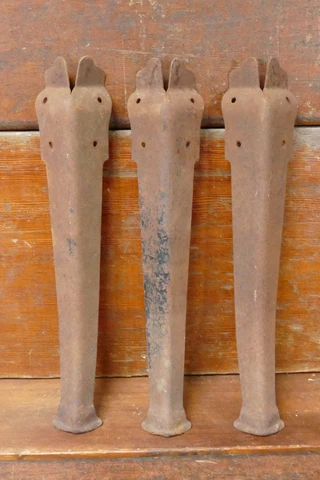 Antique Set Of 3 Cast Iron Coffee Table Legs Wood Stove Rustic Repurposing Decor Cover