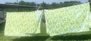 2 Vintage SEARS ROEBUCK & Co Cutter Flat Sheets Green Flower Power 81" x 104" - Picture 1 of 10