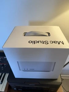 Apple Mac Studio Pro Box Only - Bild 1 von 3