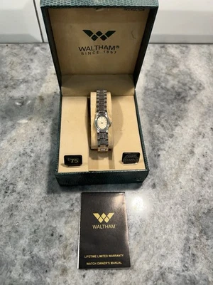 👉 Nuevo de Lote Antiguo Reloj de Cuarzo para Damas Caja Pulsera Inoxidable y Manual Batería Nueva  Foto 1 de 4