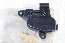 YAMAHA DT100C DT125C DT175C COVER Battery NOS JAPAN P/N558-14418-01