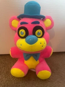 Funko Five Nights at Freddy's Blacklight Freddy Plush - Pink - Picture 1 of 2